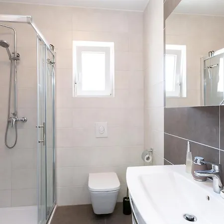 Apartament Brajdine - Ema *